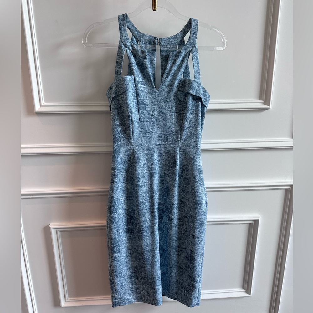 BESST! BCBGMaxAzria "Macie" dress in light blue size 0